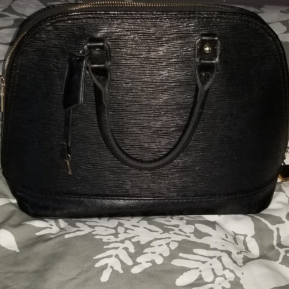 Black multi pocket  handbag